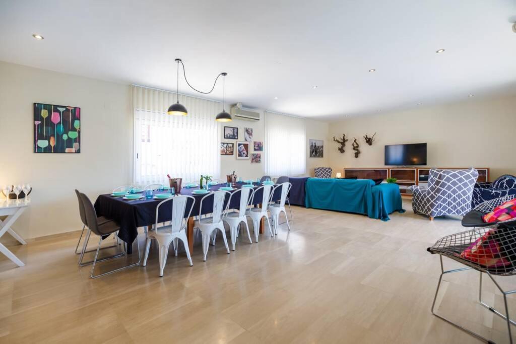 VILLA WINE EXPERIENCE Cambrils - Wine, Art&Games Exterior foto