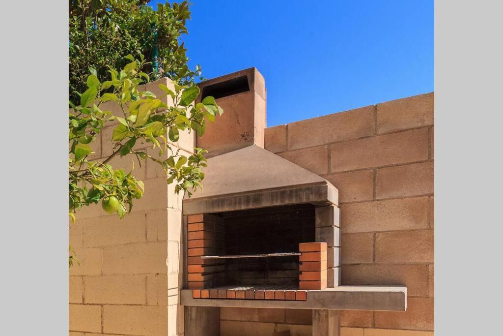 VILLA WINE EXPERIENCE Cambrils - Wine, Art&Games Exterior foto